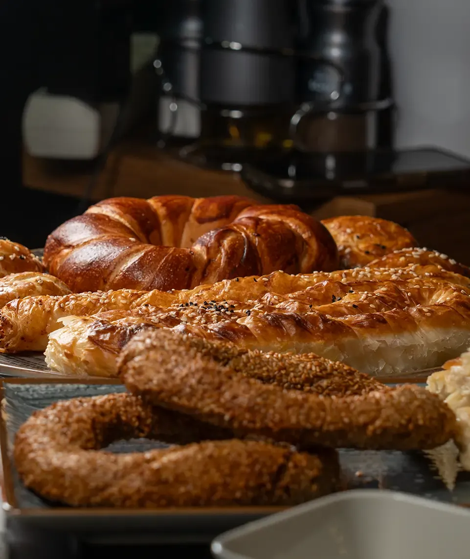 Frische Simit und Gebäckkränze