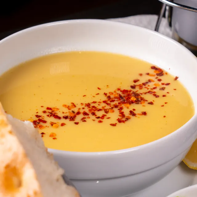 Hausgemachte Suppe zum Tagesmenü